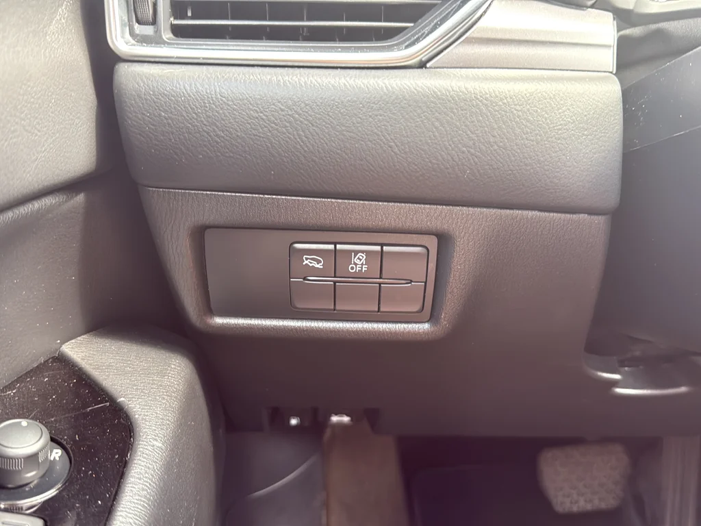 Used 2023 Silver Mazda 2.5 S Preferred Package image 23
