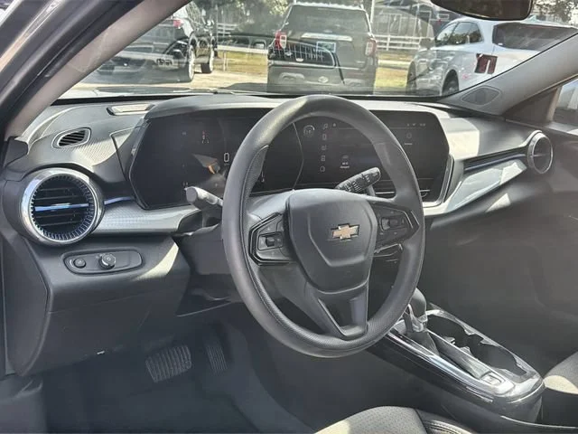 2026 Chevrolet Trax LT - Photo 10