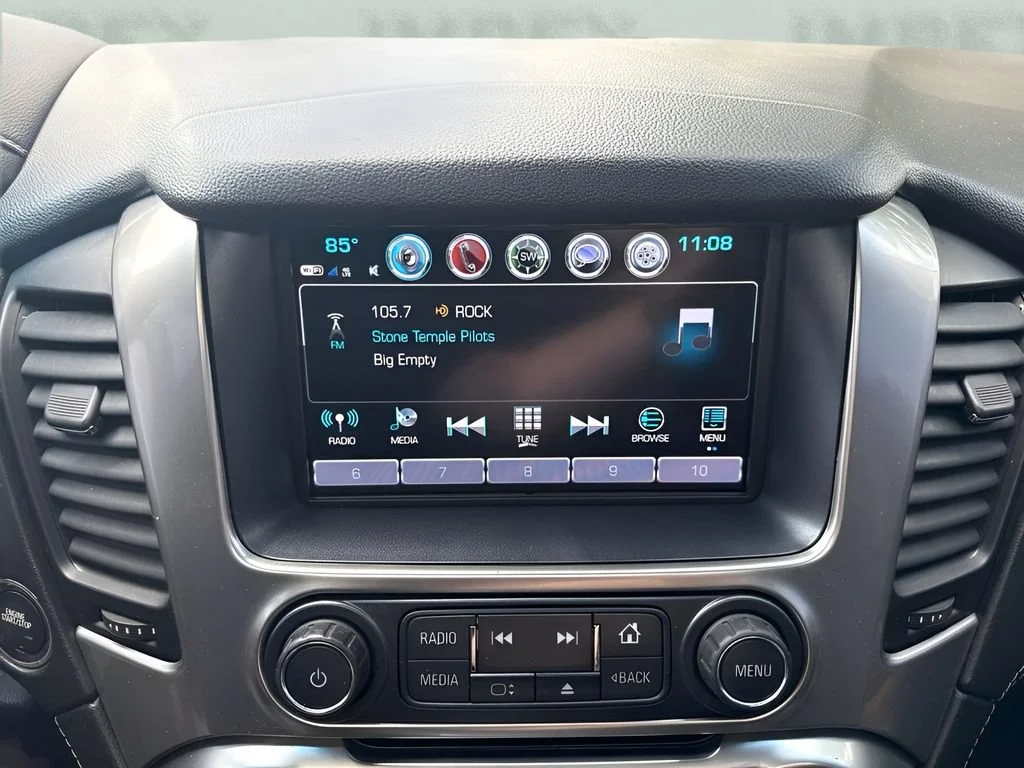 Used 2018 BLACK Chevrolet Premier image 23