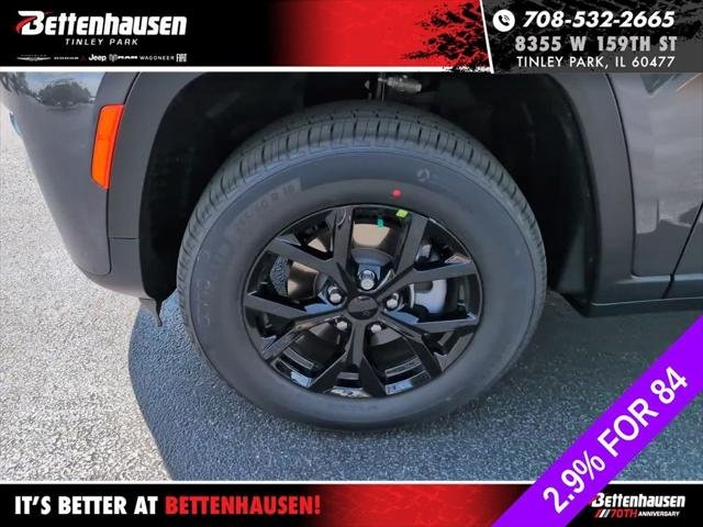 New 2026 Baltic Gray Metallic Clear-Coat Exterior Paint Jeep Laredo image 12
