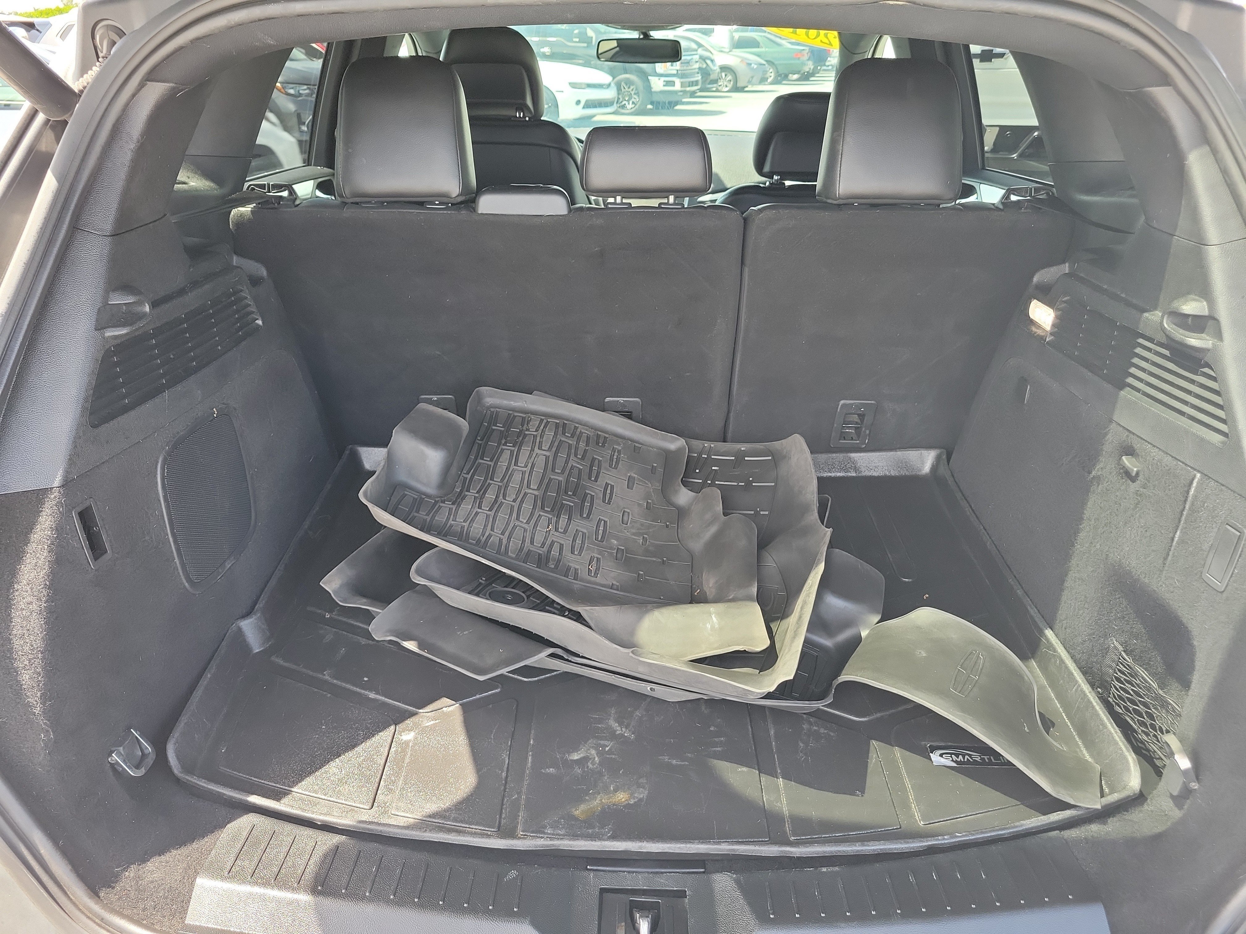 Used 2019 Magnetic Gray Metallic Lincoln Standard image 9