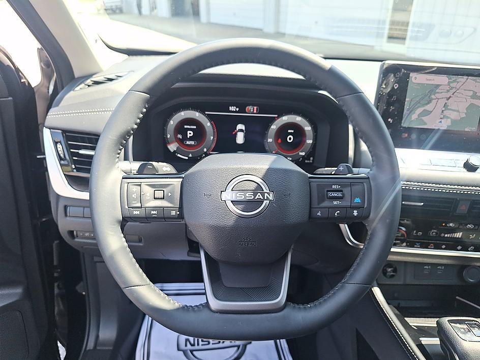 Used 2026 Super Black Nissan Platinum image 13
