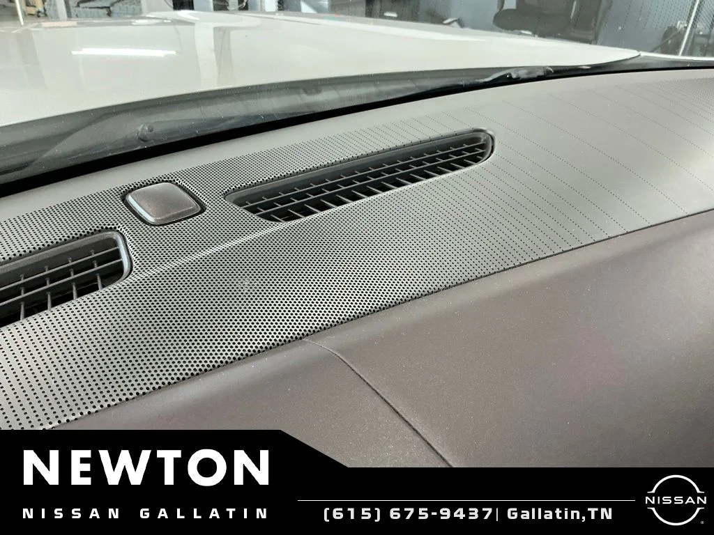 Used 2021 Crystal White Tricoat Cadillac Sport Platinum image 51