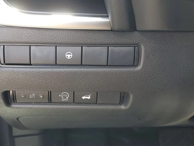 2026 Nissan Rogue SV - Photo 14