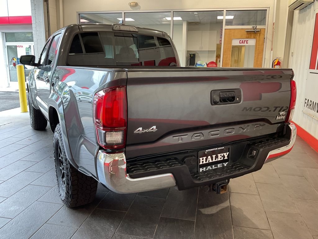 Used 2019 Gray Toyota SR5 image 6