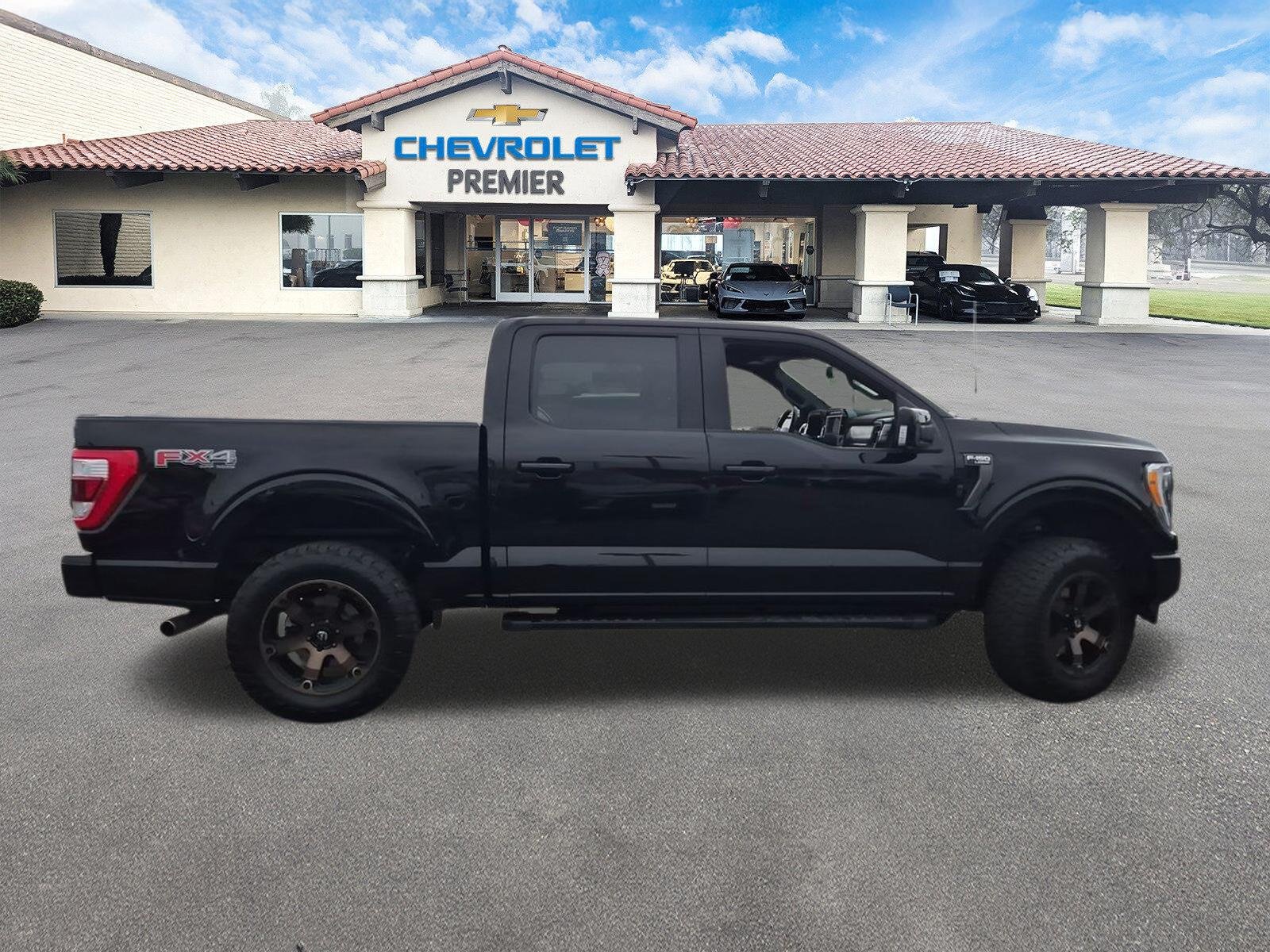 Used 2023 Black Ford Lariat image 9