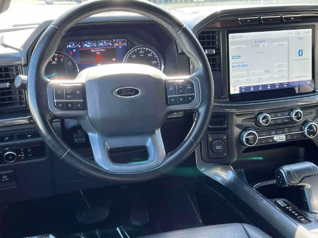 Used 2023 Avalanche Ford XLT image 14