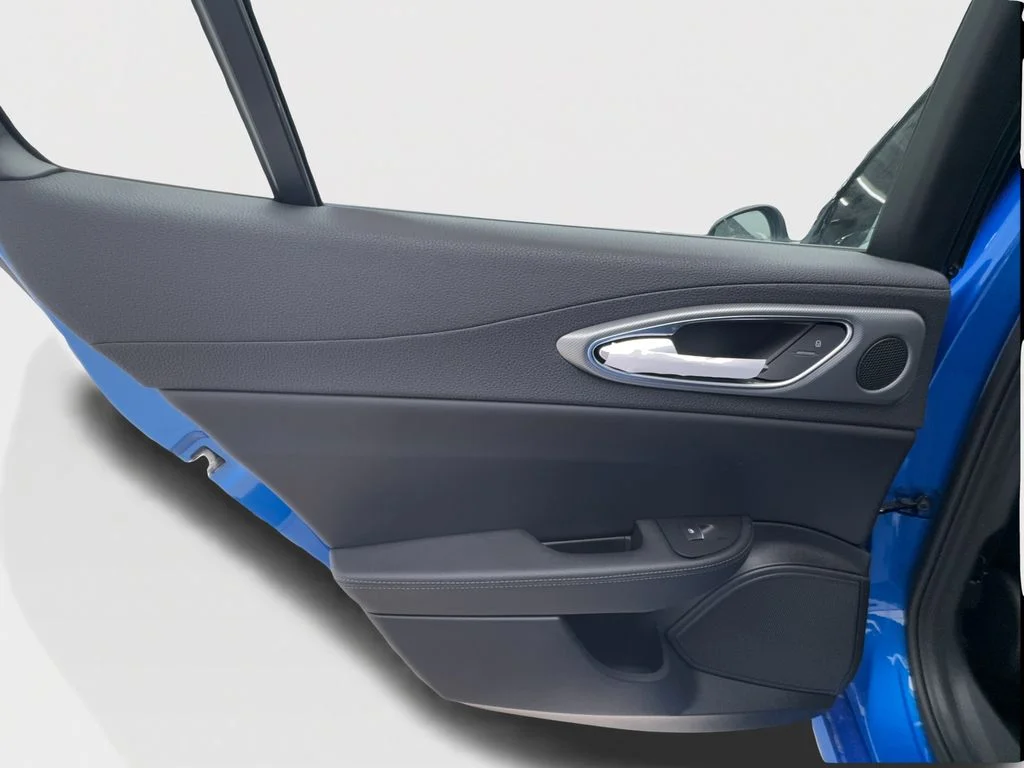 New 2026 Blue Alfa Romeo Base image 26