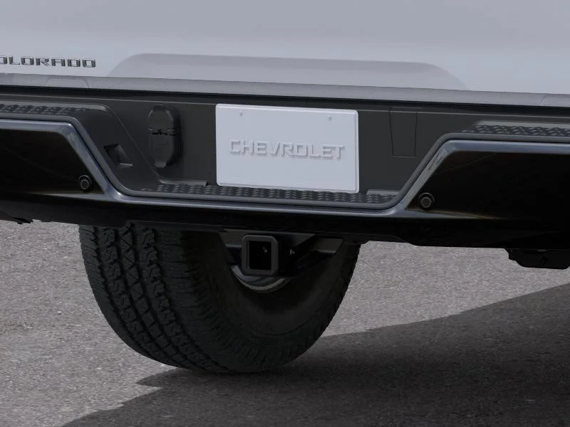 New 2026 Summit White Chevrolet WT image 21