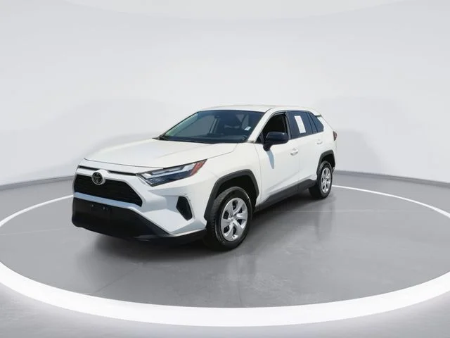 Used 2025 White Toyota LE image 4