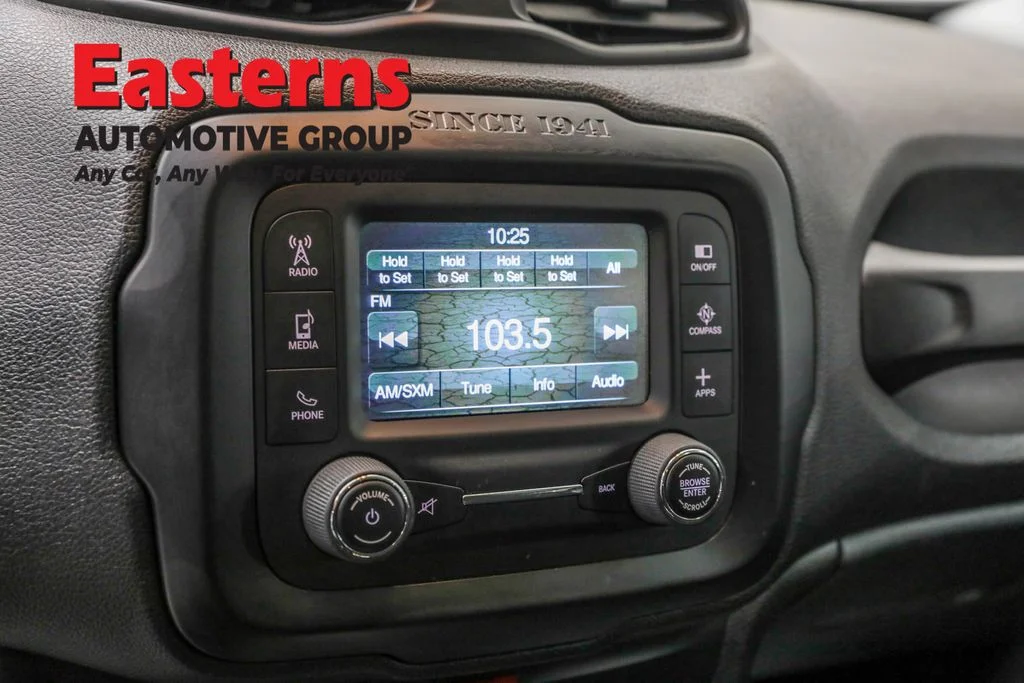 Used 2017 White Jeep Latitude image 19