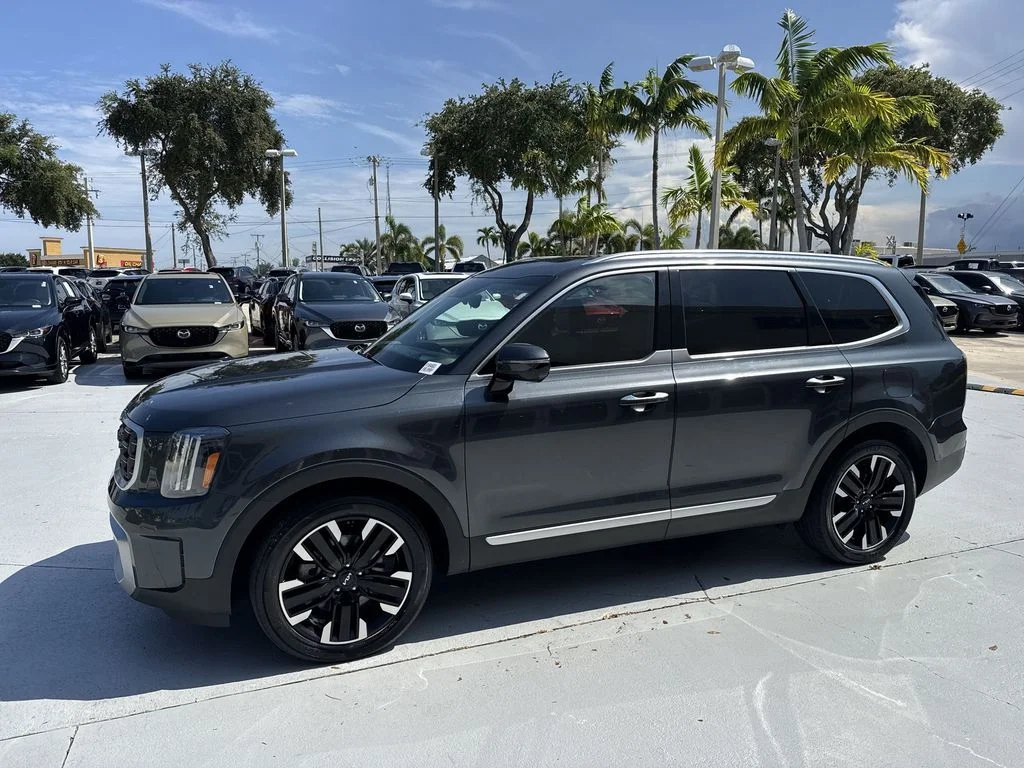 Used 2023 Gray Kia SX-Prestige image 26