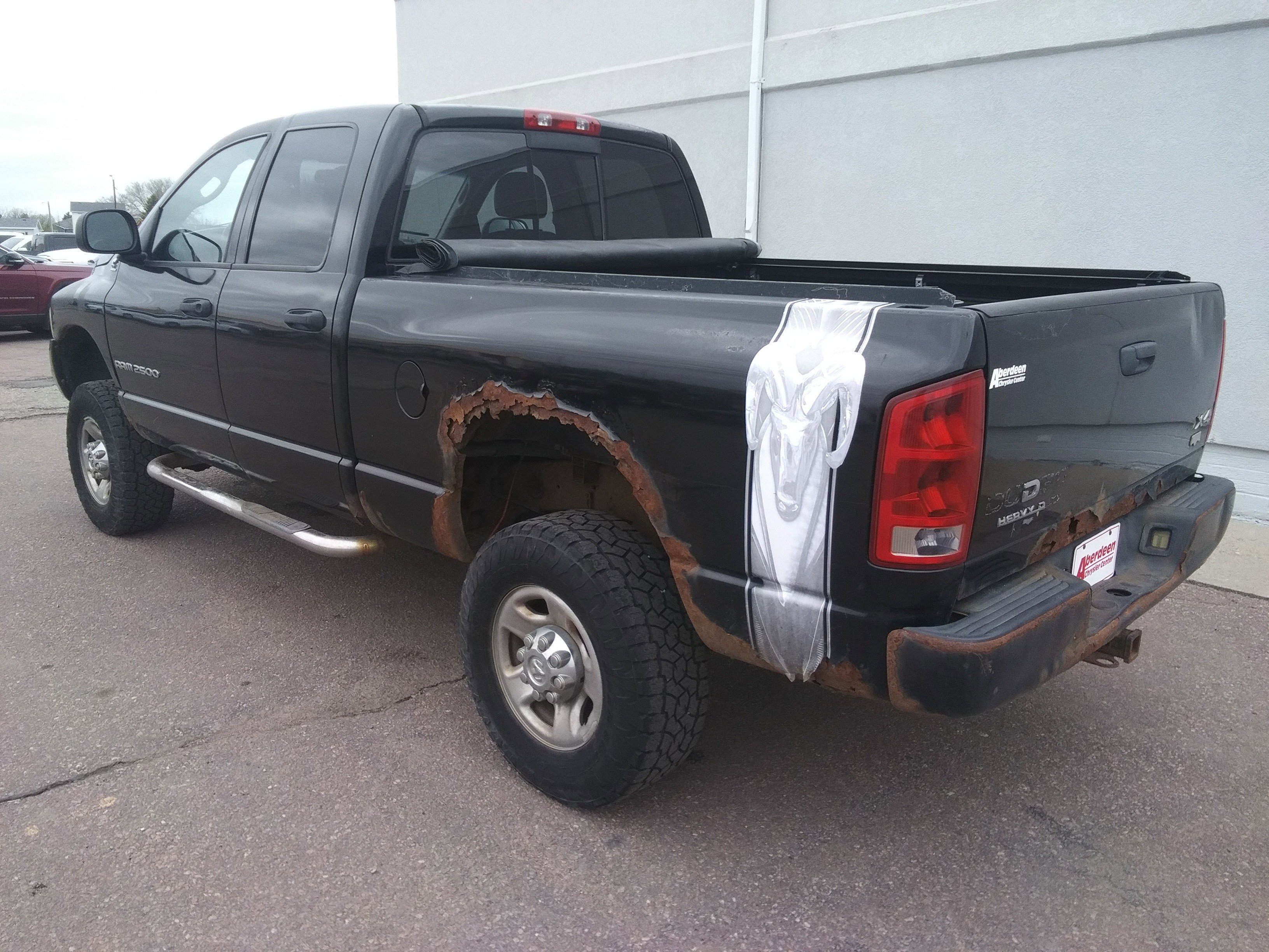 Used 2003 Black Dodge SLT image 7