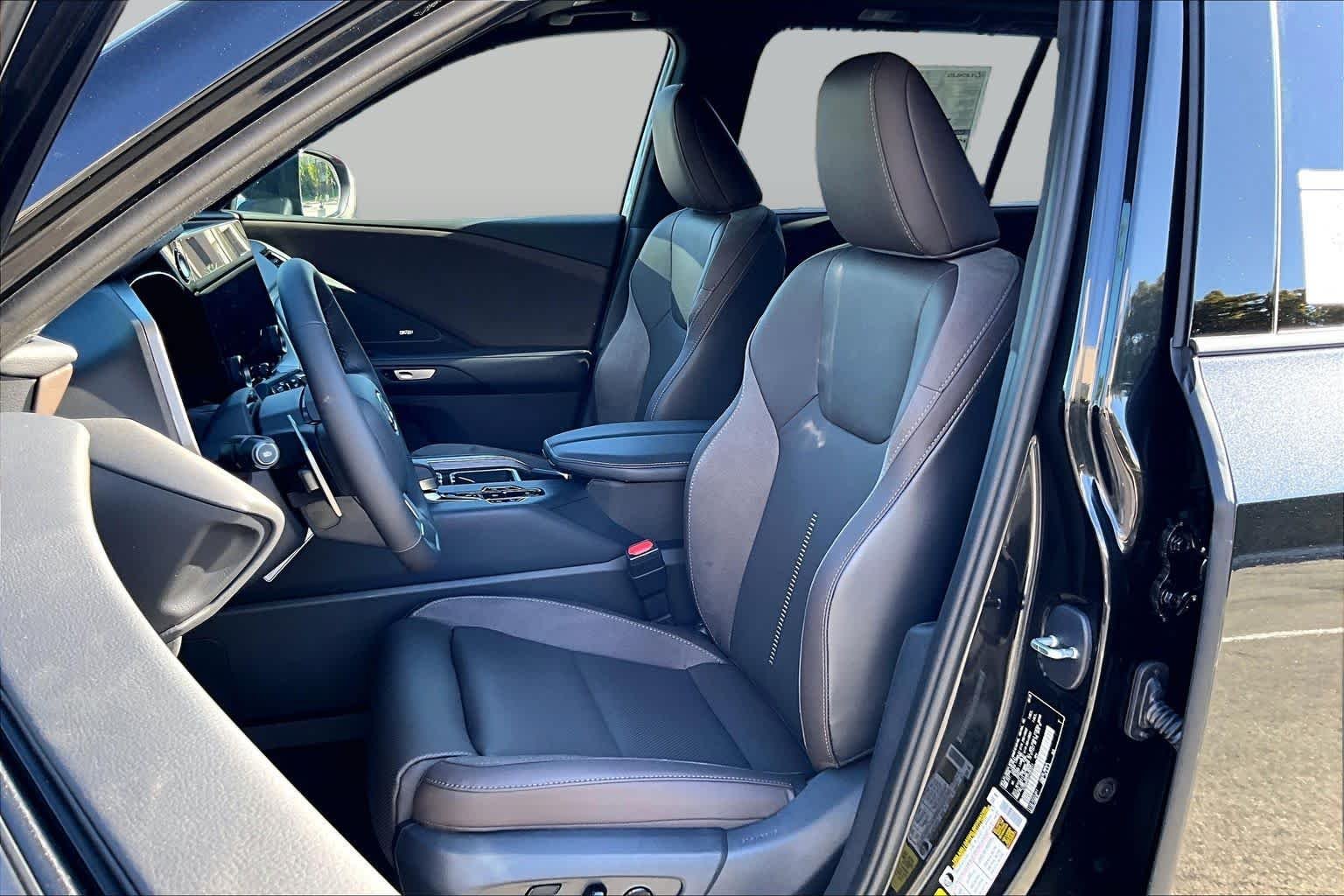 New 2026 Caviar Lexus LUXURY AWD image 18