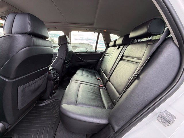 Used 2013 Alpine White BMW xDrive35i image 13