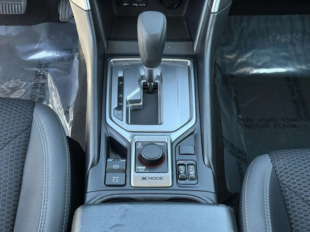 Used 2022 Gray Metallic Subaru Premium image 23