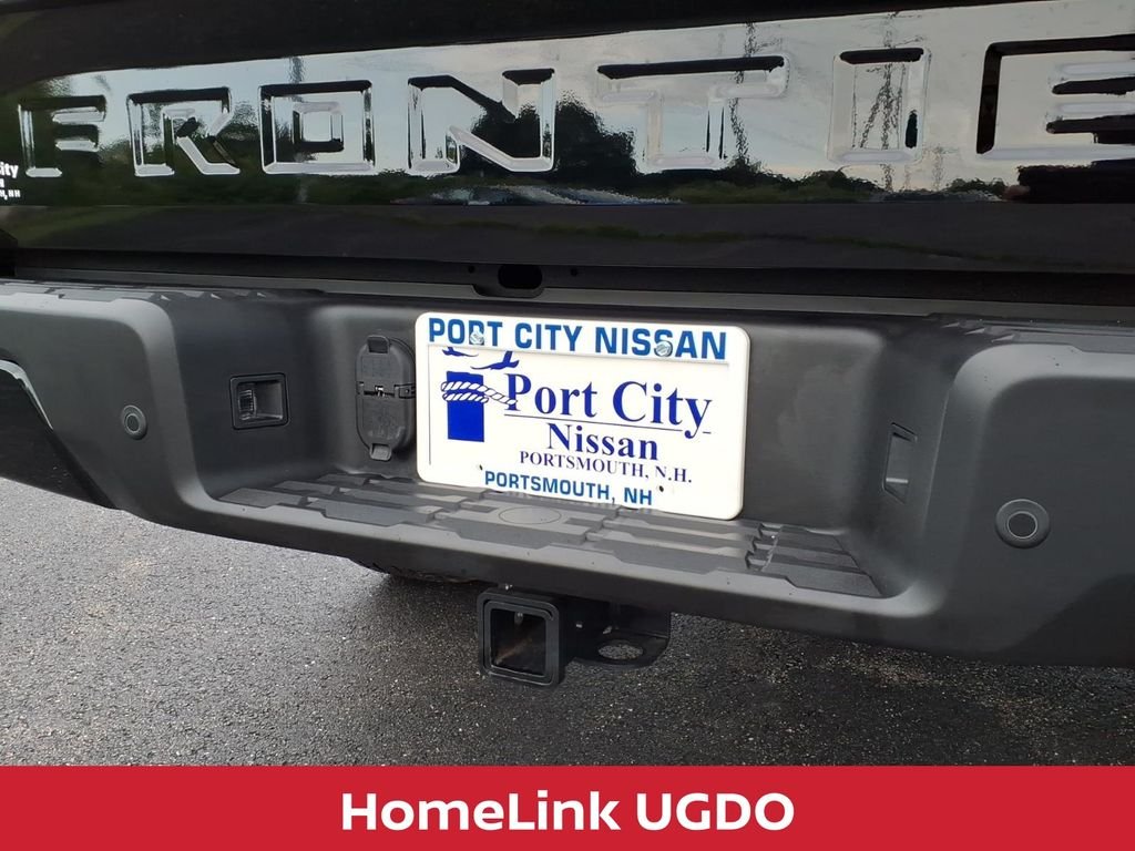 Used 2025 Super Black Nissan PRO-4X v6 LONG BED PREMIUM W/LEATHER & SUNROOF image 31