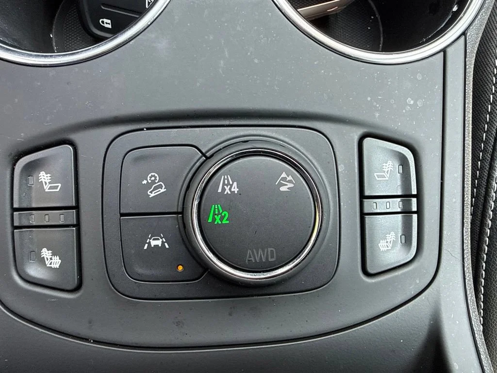 Used 2023 Sterling Metallic GMC SLT image 33