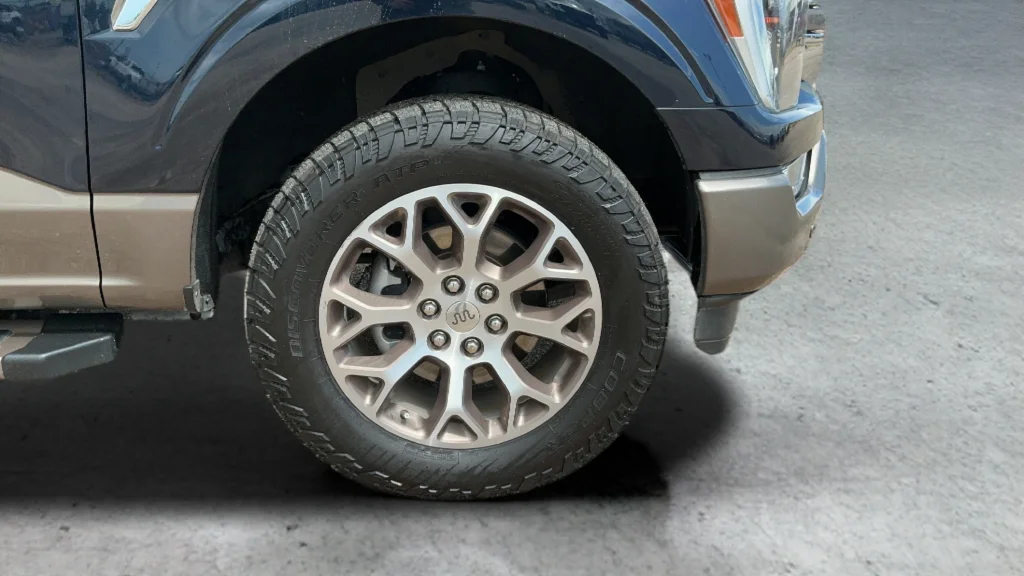 Used 2023 Gray Ford King Ranch image 24