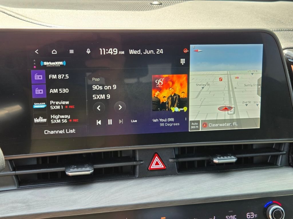Used 2023 Black Kia X-Line image 27