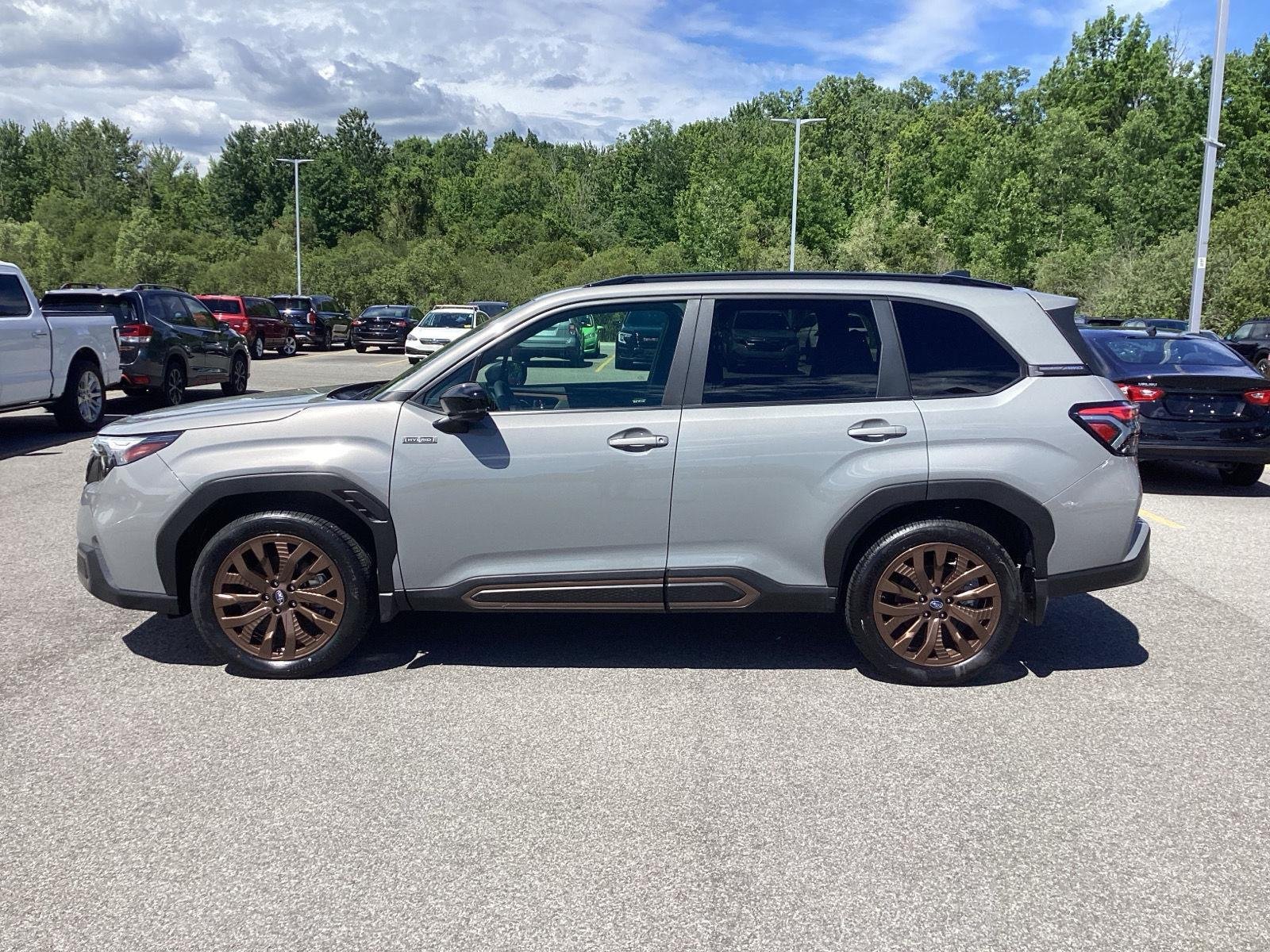 Certified Used 2025 Pearl Subaru Sport image 4