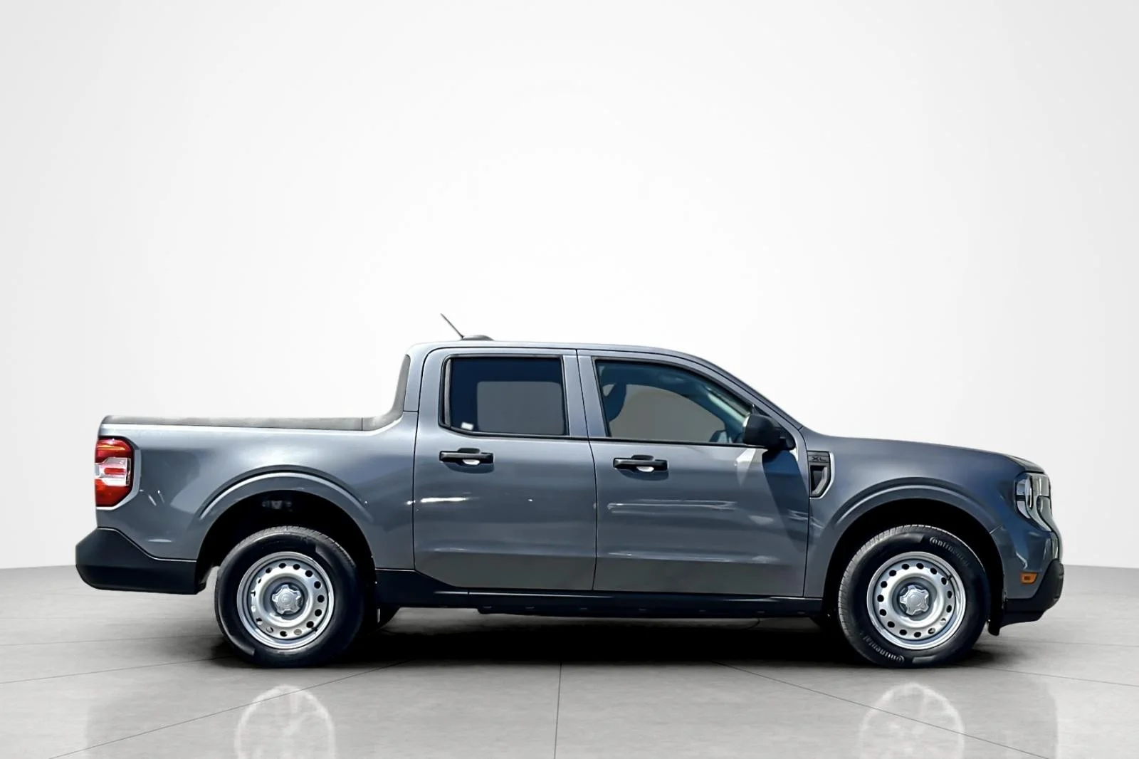 Used 2025 Carbonized Gray Metallic Ford XL image 6