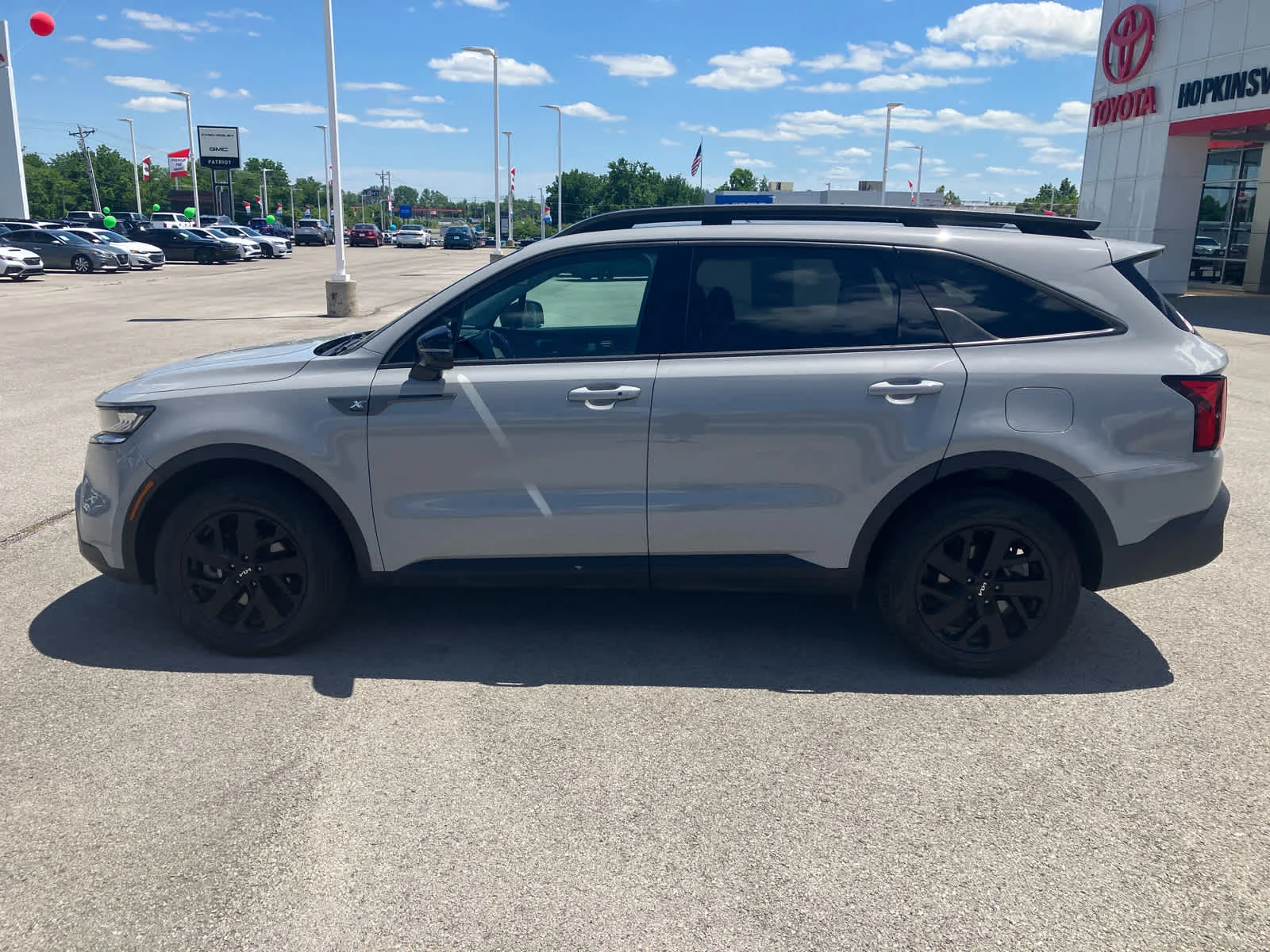 Used 2023 Wolf Gray Kia X-Line S image 4