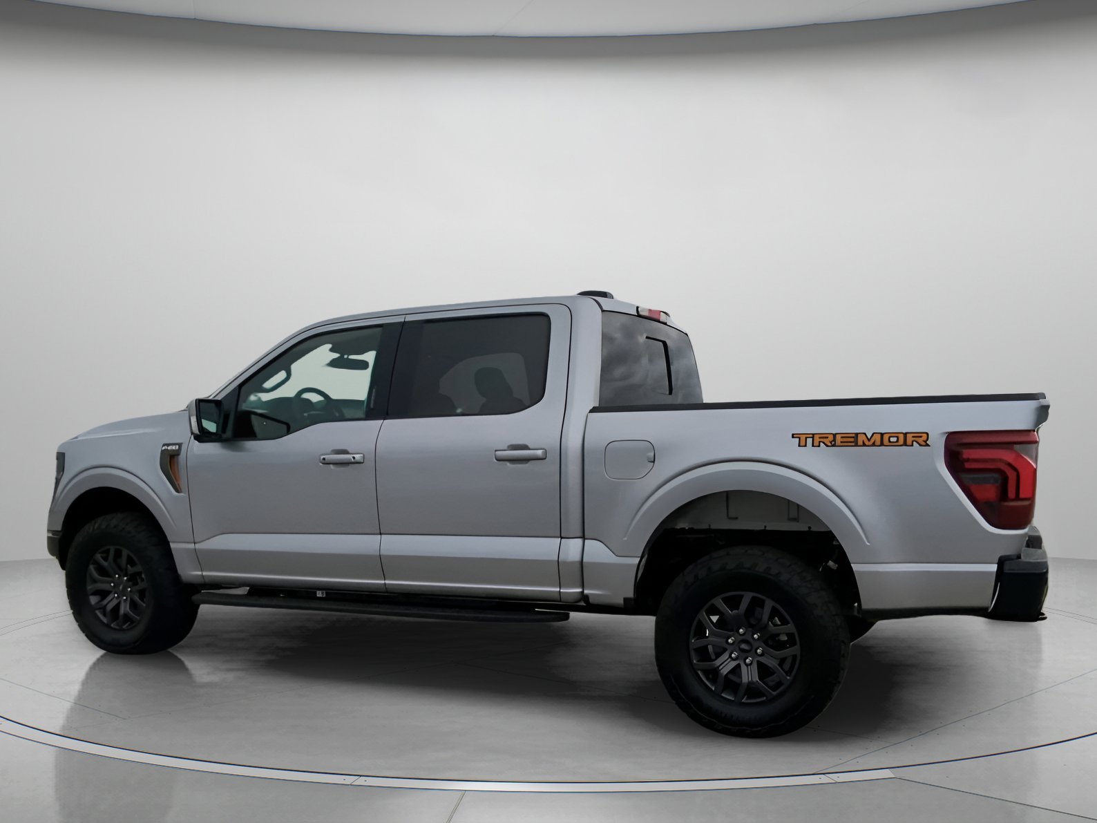 New 2026 Iconic Silver Metallic Ford Tremor® image 15