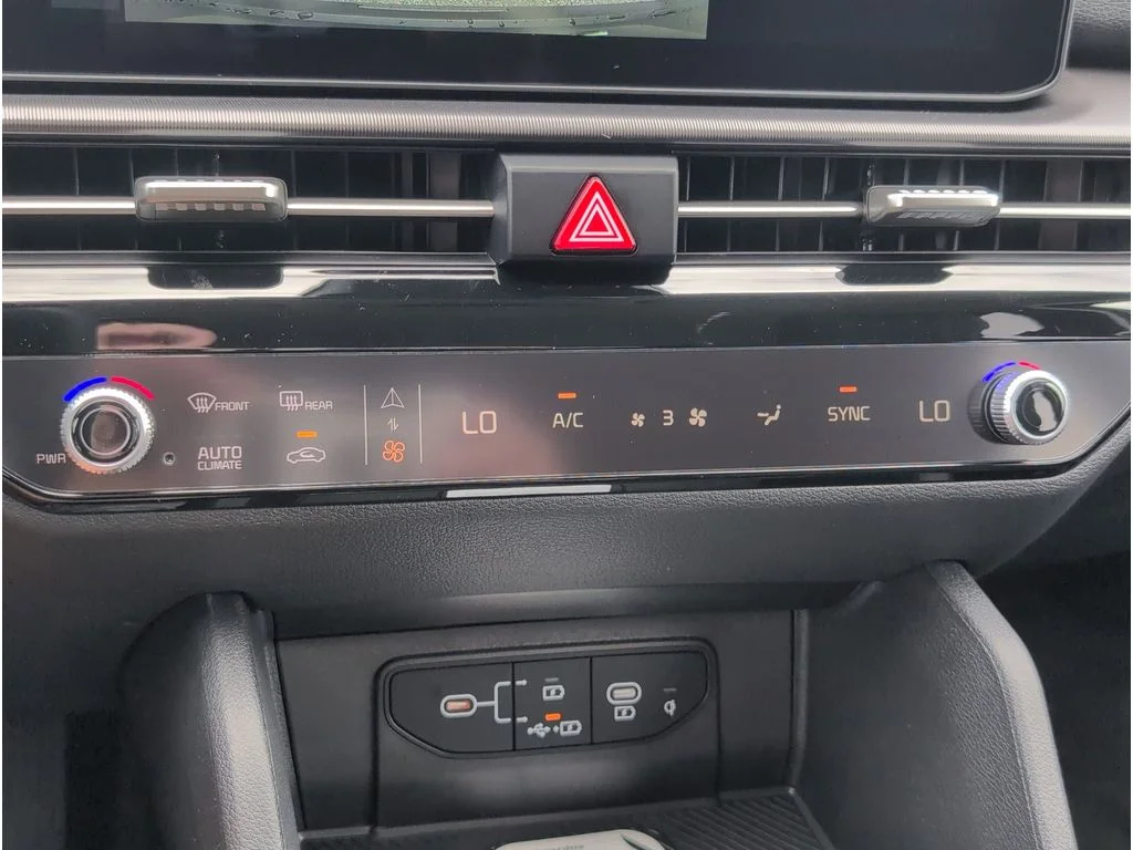 New 2026 Glacial White Pearl Kia EX image 16