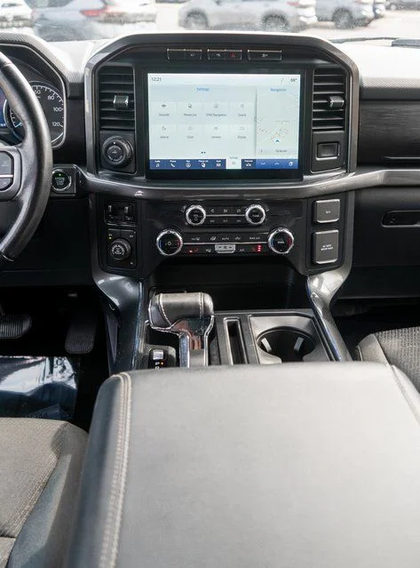 Used 2022 Black Ford XLT image 15