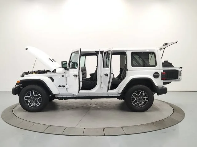 Used 2025 Bright White Cl Jeep Sahara image 12