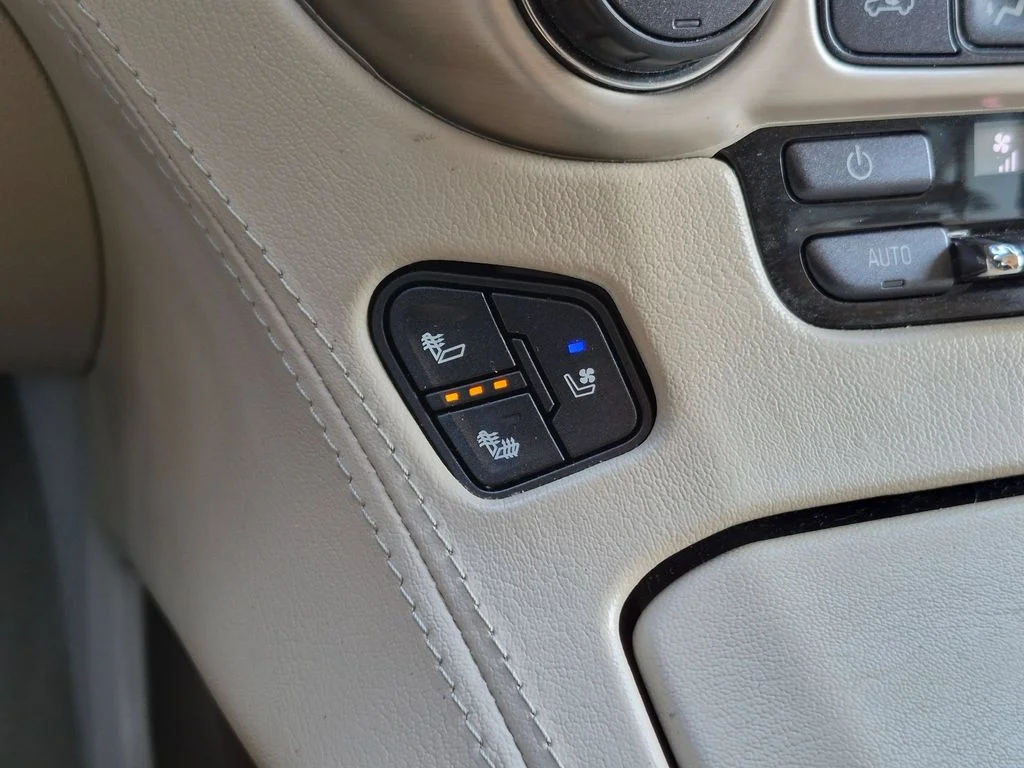 Used 2018 Blue GMC Denali image 26