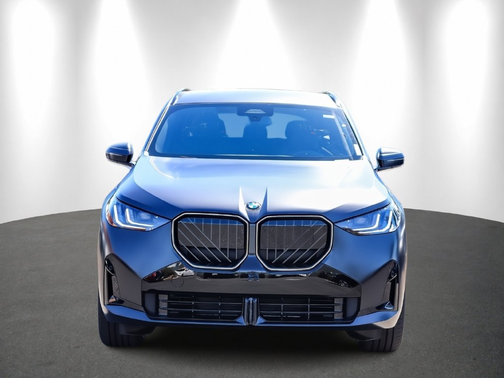 2026 BMW X3 photo 2
