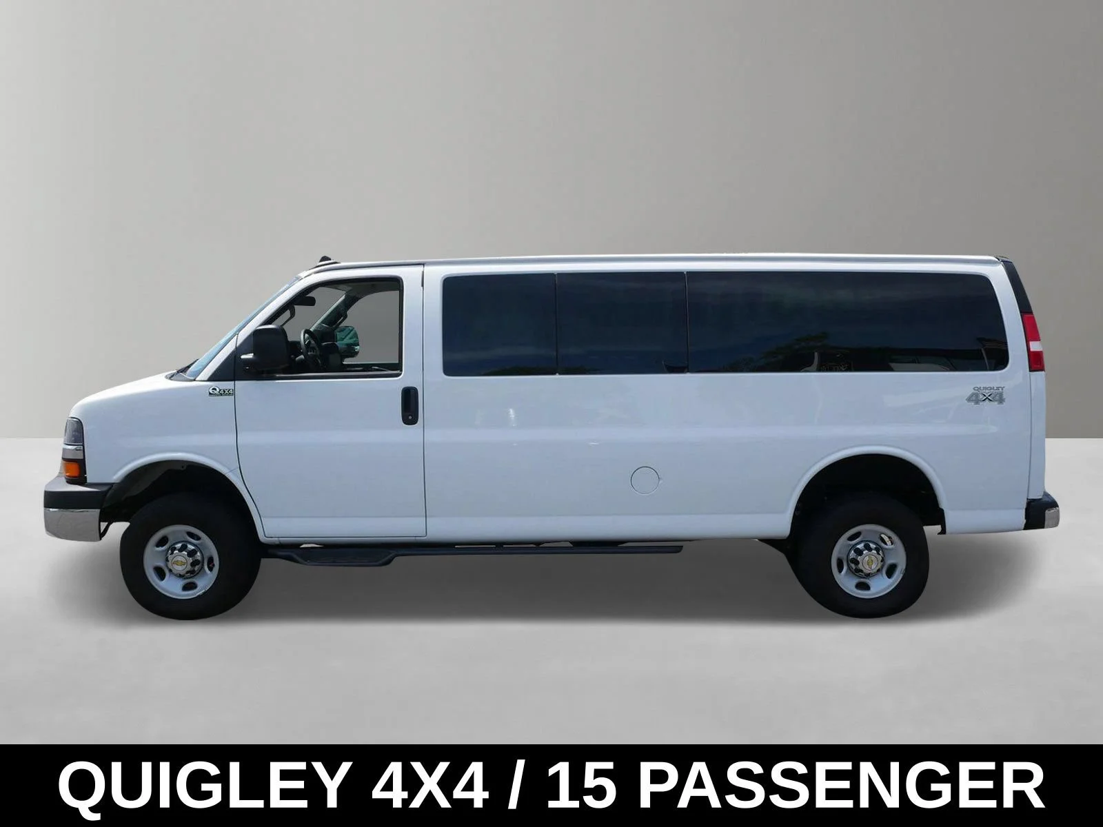 2024 Chevrolet Express Passenger LT - Photo 6