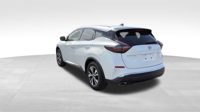 Used 2023 White Nissan S image 6
