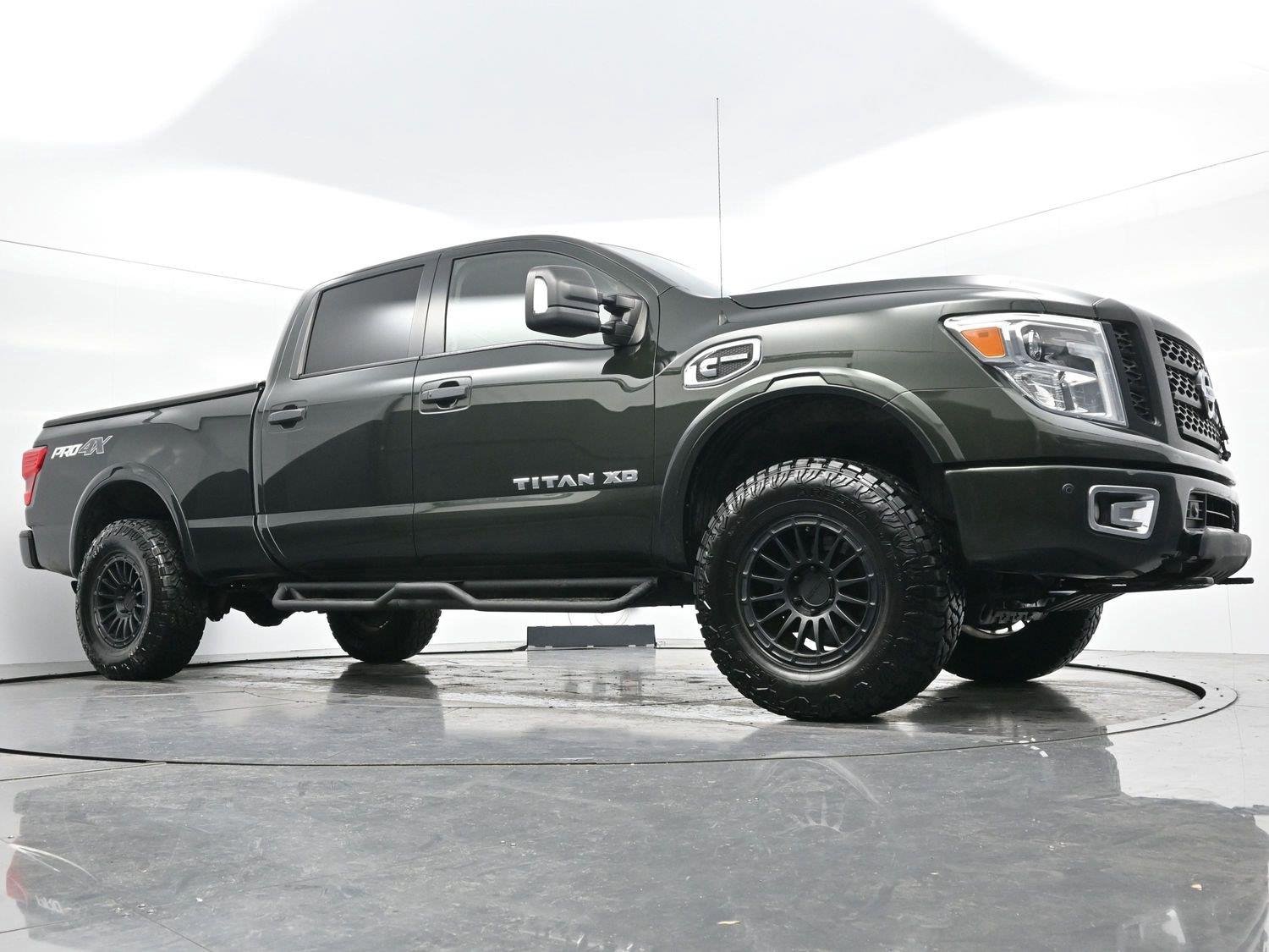 Used 2019 Midnight Pine Metallic Nissan PRO-4X image 45