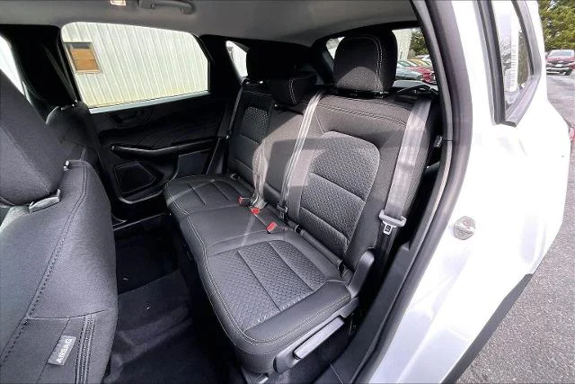 New 2026 Oxford White Ford Active® image 23