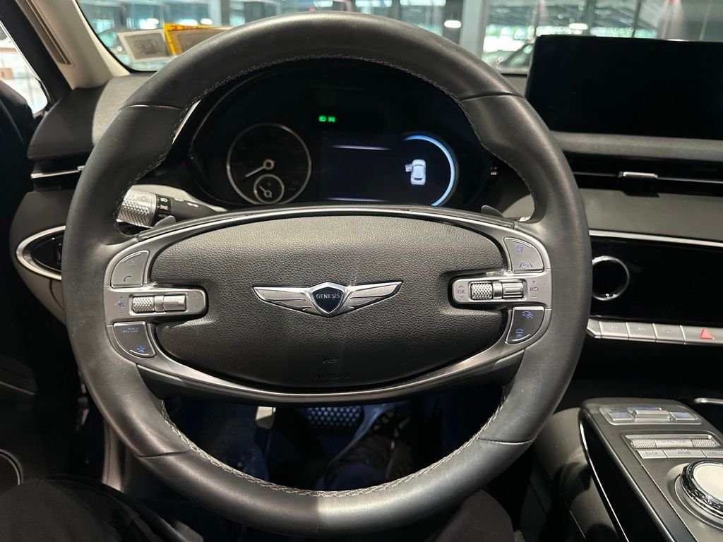 2024 GENESIS GV70 Standard - Photo 11
