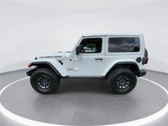 New 2025 Bright White Clear-Coat Exterior Paint Jeep Rubicon X image 5