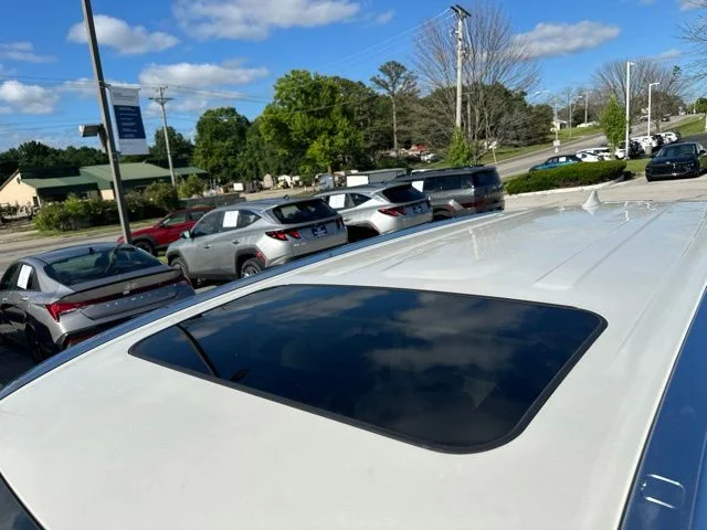 Used 2019 White Toyota XLE image 11