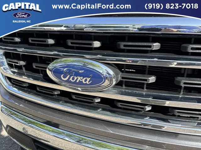 Used 2023 Gray Ford XLT image 10