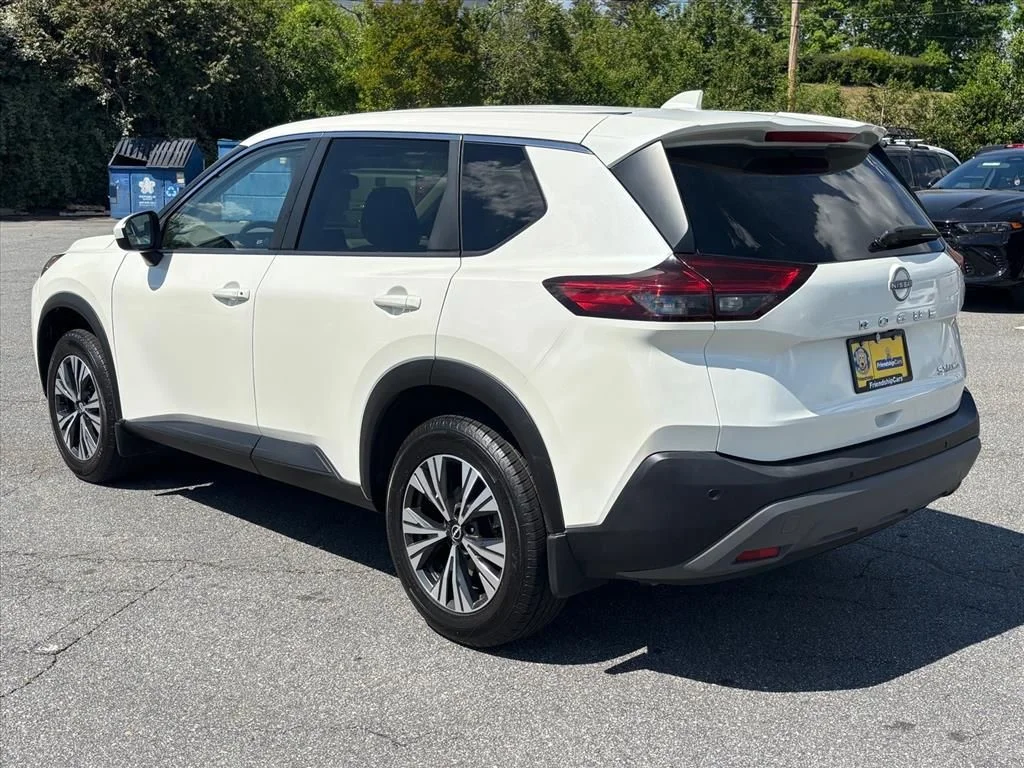 Used 2023 White Nissan SV image 24