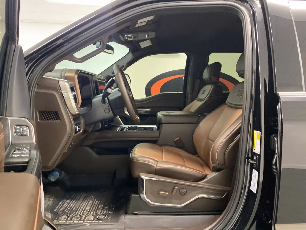Used 2026 Agate Black Met Ford XL image 13