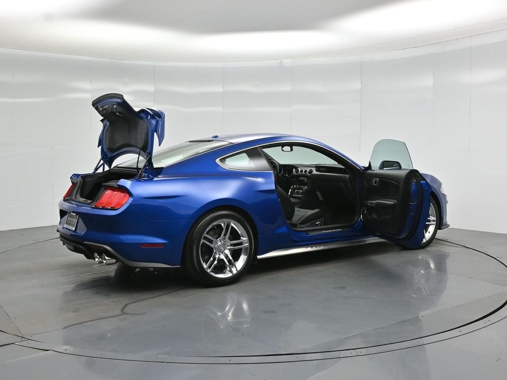 Used 2018 Blue Ford GT Premium image 5