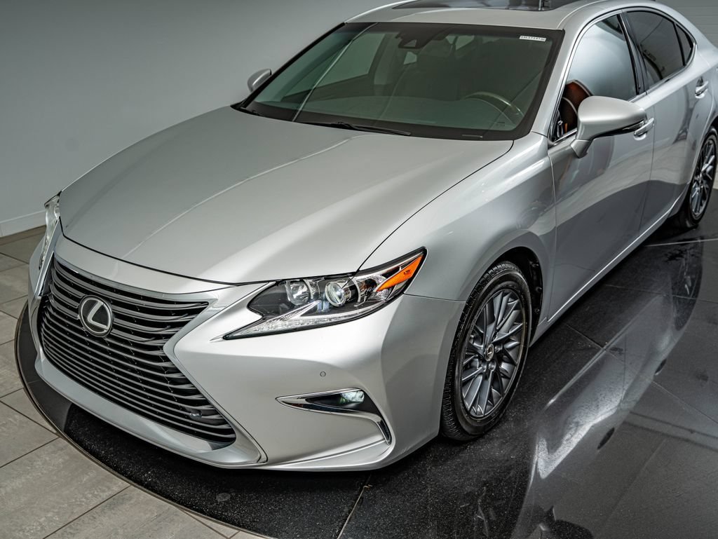 Used 2018 Silver Lexus 350 image 14