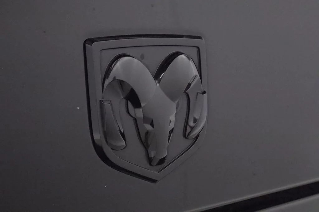 Used 2014 Black Ram Big Horn image 10
