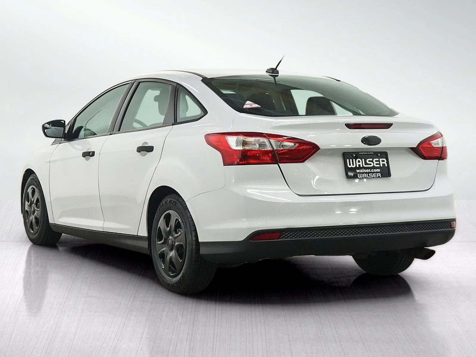 Used 2014 Oxford White Ford S image 3
