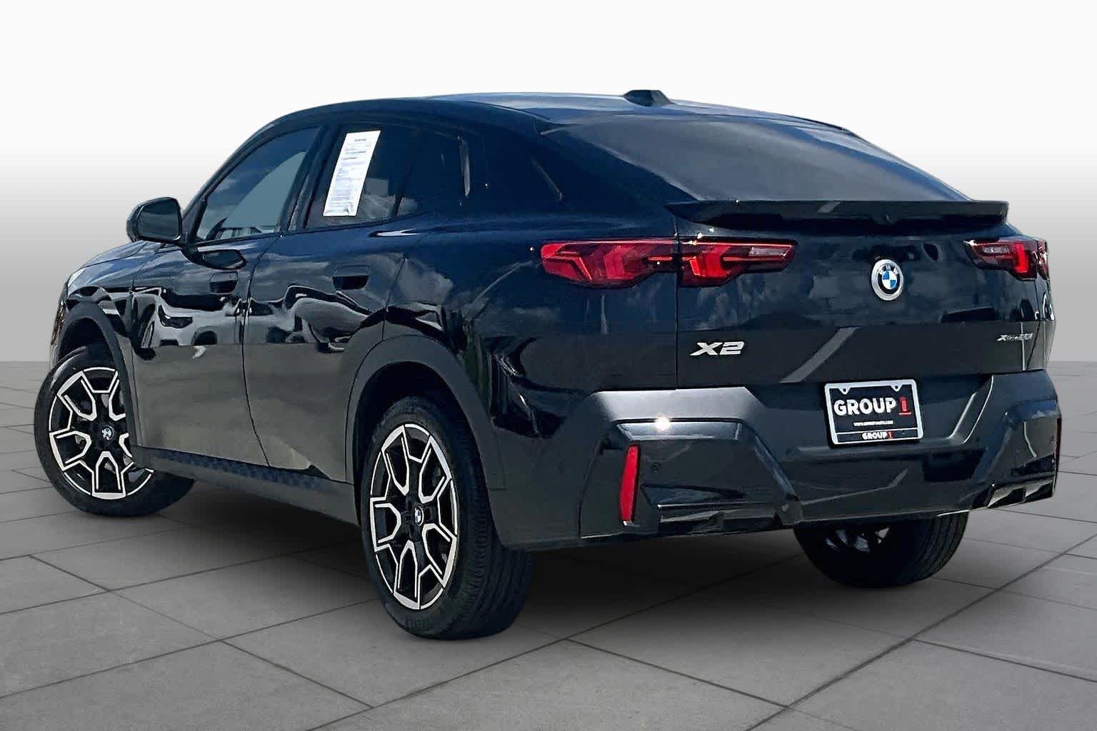 Used 2026 Black Sapphire Metallic BMW xDrive28i image 11