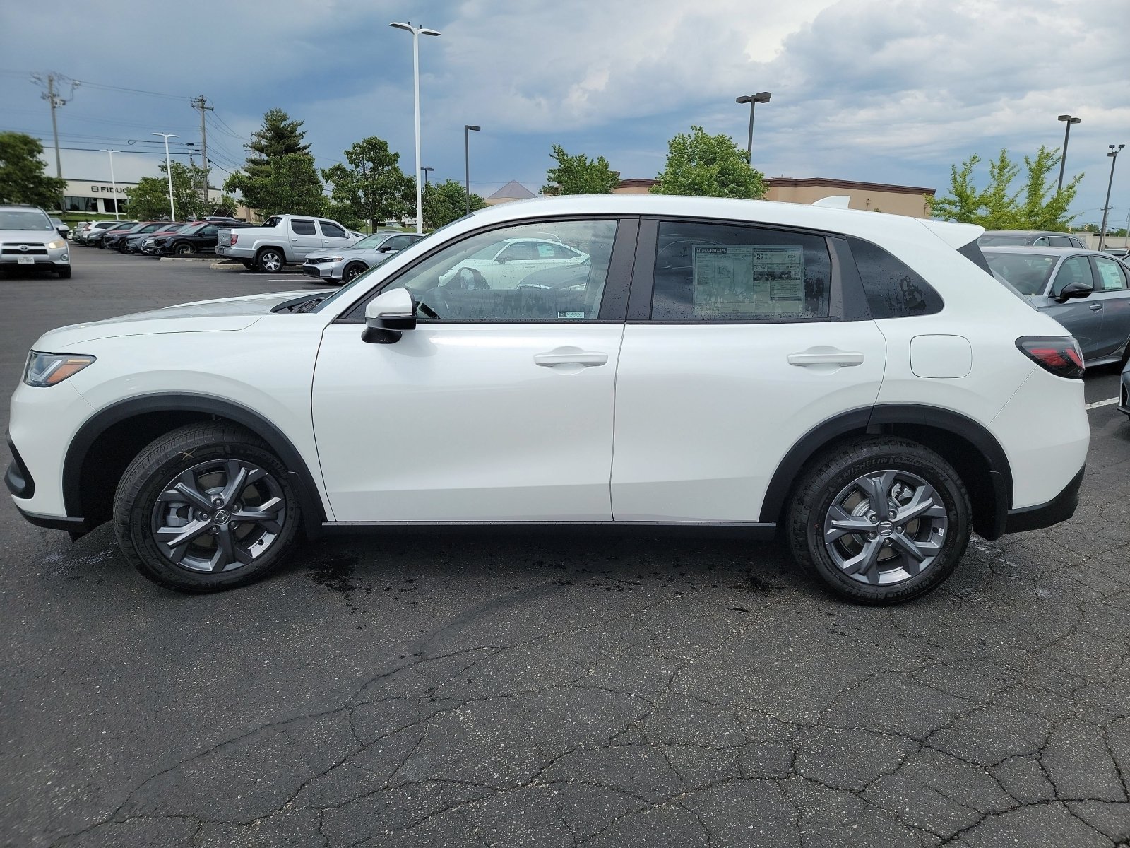 New 2027 Platinum White Pearl Honda LX image 16