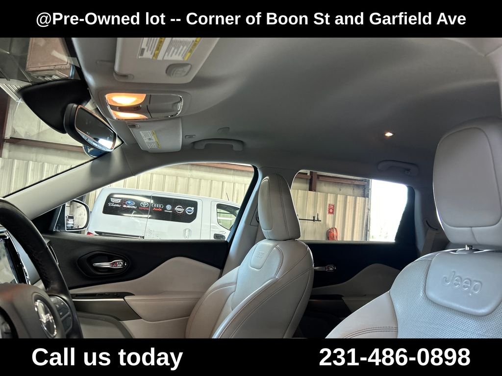 Used 2019 White Jeep Limited image 13